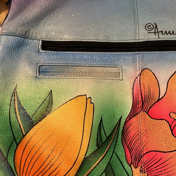 Host pick! 🎉 Anuschka painted leather large hobo bag like new - Picture 3 of 17